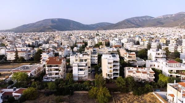 Μεταβιβάσεις ακινήτων: Προβλήματα με τα πιστοποιητικά μη οφειλής ΤΑΠ και τις βεβαιώσεις μηχανικών