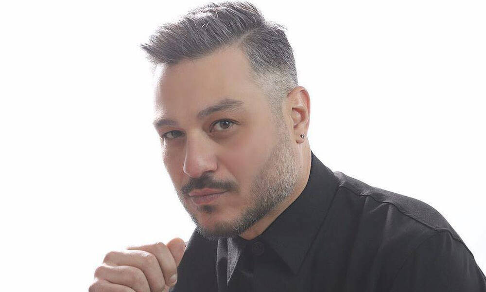  Αλέξανδρος Στρατής: Solo ντεμπούτο στη δισκογραφία με το «Μέσα μου πολεμάω»