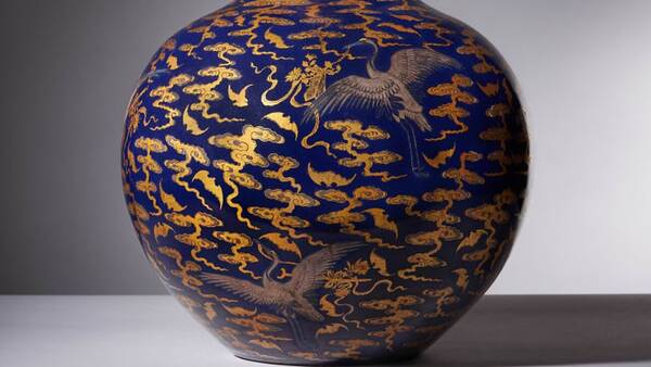 Κινεζικό βάζο της δυναστείας Τσιανλόνγκ αξίας 175.000 ευρώ βρέθηκε σε κουζίνα