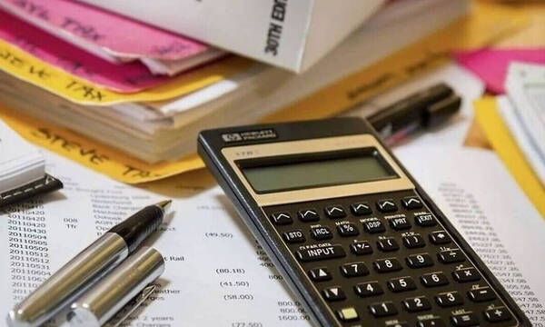 Με πολύ χαμηλές ταχύτητες προχωρά η υποβολή των φορολογικών δηλώσεων