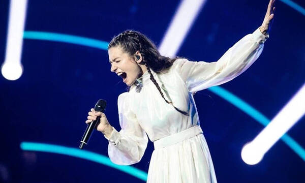 Eurovision 2022: Εντυπωσίασε και καταχειροκροτήθηκε η Αμάντα Γεωργιάδη (video)