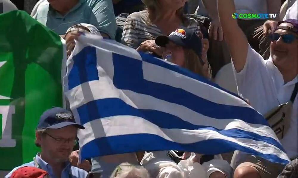 Τσιτσιπάς: Επικό! Φίλαθλος σήκωσε σημαία του ΠΑΣΟΚ στη Ρώμη και έγινε viral (video)