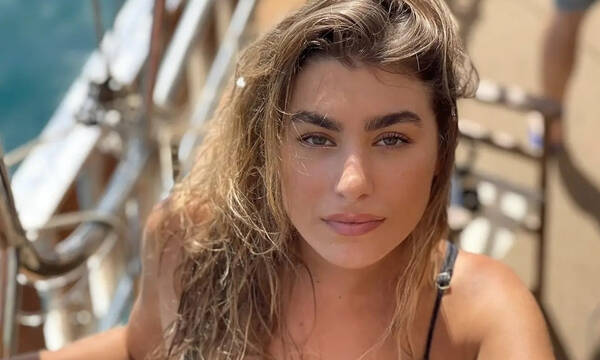 Χρύσα Μιχαλοπούλου: Δες την εγκυμονούσα ντυμένη νυφούλα και θα πάθεις πλάκα! Μια κούκλα!