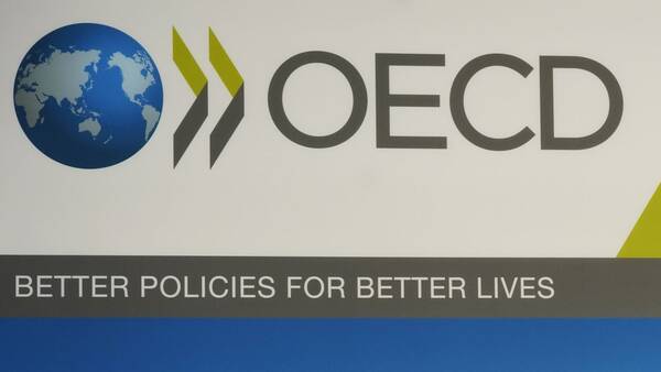 ΟΟΣΑ: Στο 2,8% η ανάπτυξη στην Ελλάδα το 2022 - Στο 3% η παγκόσμια ανάπτυξη