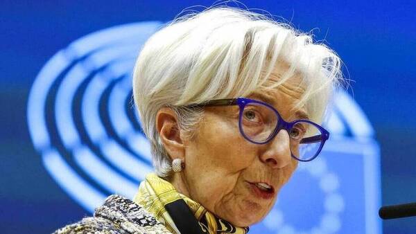 Τι σημαίνει η αύξηση των επιτοκίων και πώς επηρεάζει νοικοκυριά και επιχειρήσεις