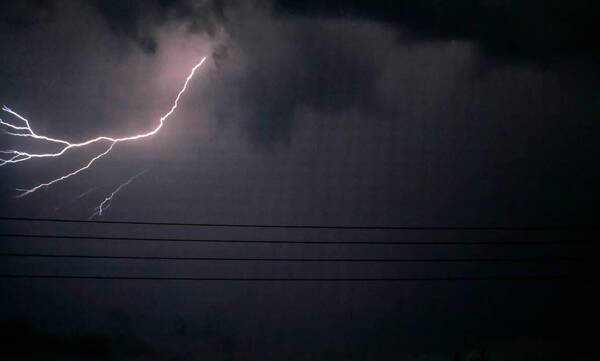 Καιρός - Κακοκαιρία Genesis: «Πνίγηκε» στη βροχή η Ήπειρος - Έπεσαν πάνω από 27.000 κεραυνοί