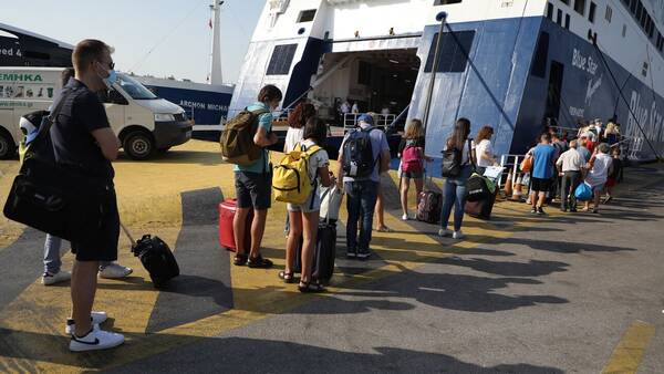 Ακτοπλοϊκά εισιτήρια: Για ποιους προορισμούς αυξάνονται οι τιμές τους - Δείτε αναλυτικά