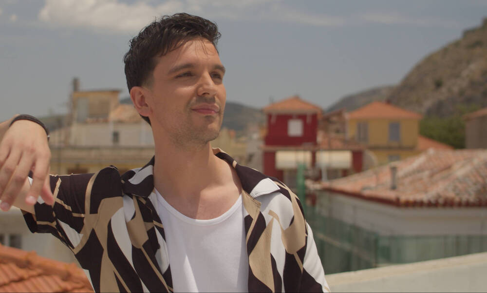 Φώτης Παπαζήσης: «Τι το ´θελα» - Νέο Τραγούδι δια χειρός Κυριάκου Παπαδόπουλου και Νίκου Σαρρή