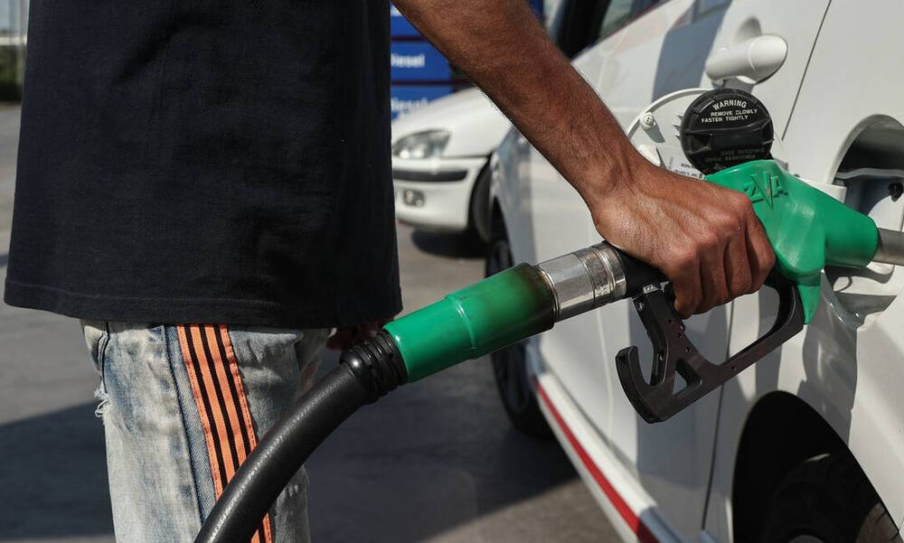 Αίτηση fuel pass 2: Ποιοι θα πάρουν περισσότερα χρήματα - Οι αλλαγές στο επίδομα βενζίνης