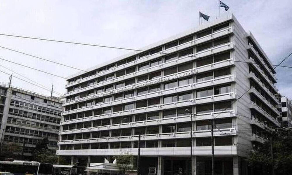 Τι αλλάζει στους ειδικούς φόρους κατανάλωσης και στις τελωνειακές διαδικασίες