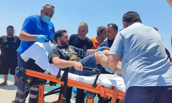 Διάσωση 30χρονου στη Χαλκιδική: Η στιγμή που ο Ιβάν πατάει στη στεριά (pics+vid)