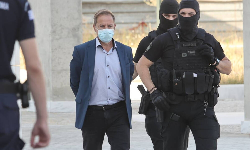 Δημήτρης Λιγνάδης: Εκτός φυλακής ο σκηνοθέτης που κρίθηκε ένοχος για βιασμό - Οι περιοριστικοί όροι