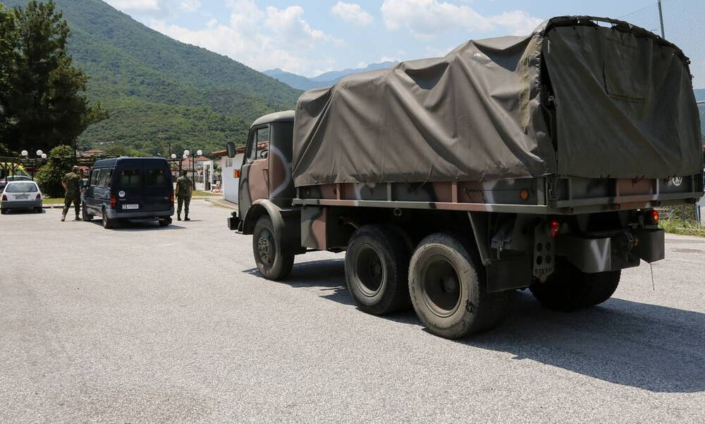 Πτώση αεροσκάφους στην Καβάλα: Στο σημείο συντριβής ο λόχος Πυρηνικής, Βιολογικής και Χημικής Άμυνας