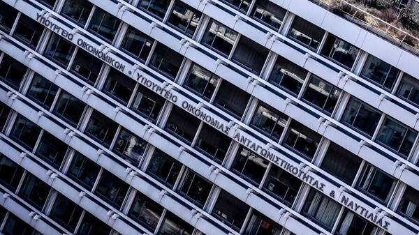 Φορολογικές δηλώσεις 2022: Μέχρι τις 30 Αυγούστου παρατείνεται η υποβολή τους