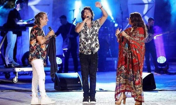 Kαίτη Γαρμπή:Αν έχεις την εντύπωση πως ο γιος της μοιάζει μόνο στον Διονύση Σχοινά, δες αυτή τη φωτό
