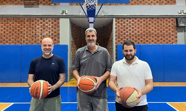 Η Περιφέρεια Στερεάς Ελλάδας παίζει μπάσκετ με το Νίκο Οικονόμου!