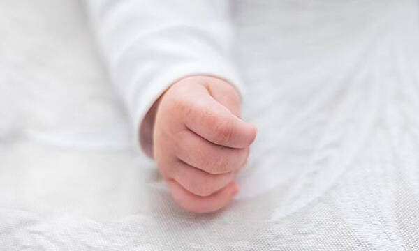 Ανείπωτη τραγωδία στα Γρεβενά: Νεκρό βρέφος 35 ημερών (video)