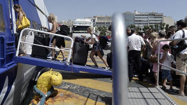 Χρήσιμος οδηγός για ασφαλείς διακοπές - Τι πρέπει να προσέχετε, να έχετε μαζί σας