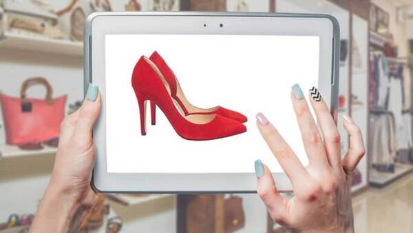 Ηλεκτρονικό κατάστημα πούλησε παπούτσια αξίας 2,8 εκατ. ευρώ χωρίς να εκδώσει αποδείξεις