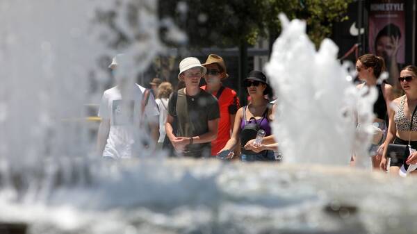 Καιρός - Αρναούτογλου: Έρχεται νέο κύμα ζέστης - Οι θερμοκρασίες του 10ημερου