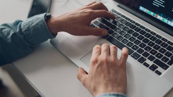 Συντάξεις: Ποιοι ασφαλισμένοι θεμελιώνουν δικαίωμα πριν από τα 67 έτη