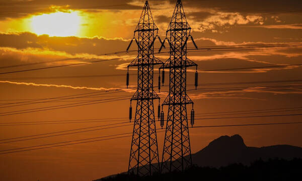 Οι τιμές στην ενέργεια, κλειδί για τα νέα μέτρα – Ο «πονοκέφαλος» της κυβέρνησης ενόψει χειμώνα