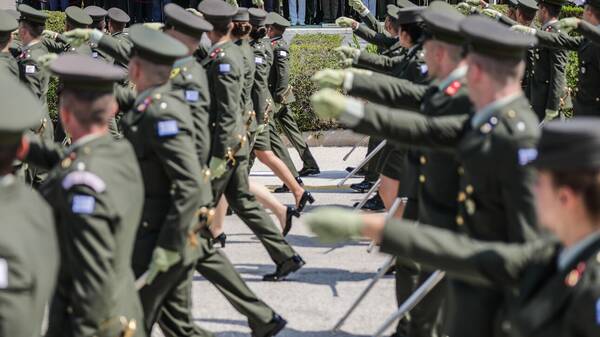 Συντάξεις: Τι ισχύει για τους ένστολους - Ποιοι ευνοούνται