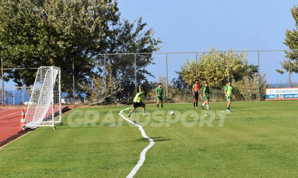 Τελική γραμμή με ζιγκ-ζαγκ σε γήπεδο στην Κρήτη – Έγινε και φιλικό ματς (photos)