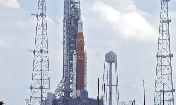 NASA: Αναβλήθηκε το ταξίδι της «Artemis» στη Σελήνη