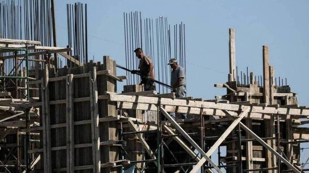 «Φρένο» στην οικοδομική δραστηριότητα λόγω ακρίβειας
