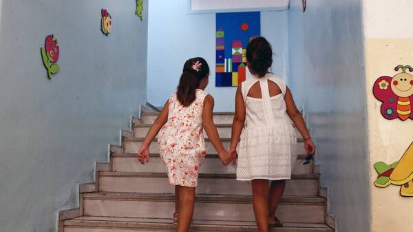 Πώς θα ανοίξουν τα σχολεία - Ποια μέτρα προβλέπονται για μάσκες, κρούσματα  