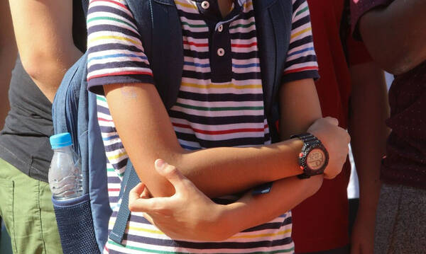 Πρώτο κουδούνι: Πώς θα λειτουργήσουν από Δευτέρα τα σχολεία - Τι αλλάζει