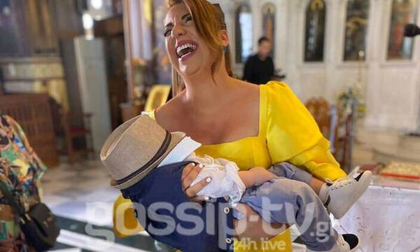 Αποκλειστικό: "Γιάννη μου το μαντήλι σου" από τη μαμά Μελίνα Μακρή στον νεοφώτιστο Γιάννη της!