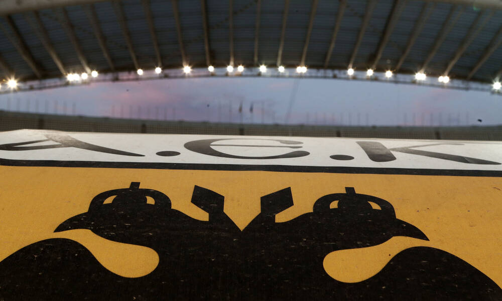 AEK: Σκληρή απάντηση στην ανακοίνωση της Super League και επίθεση σε Ολυμπιακό