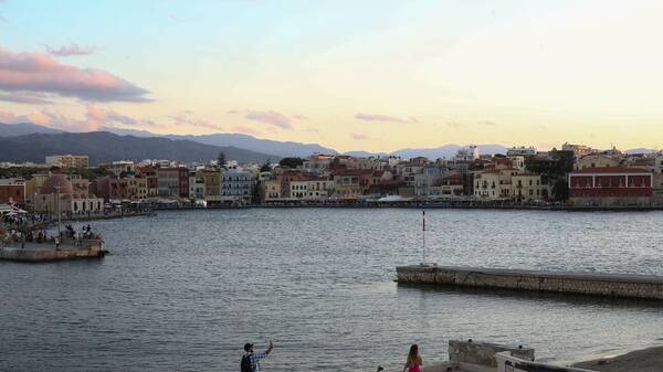 Χανιά: Οικιακούς κομποστοποιητές σε 200 αυλές σπιτιών τοποθετεί ο δήμος Πλατανιά