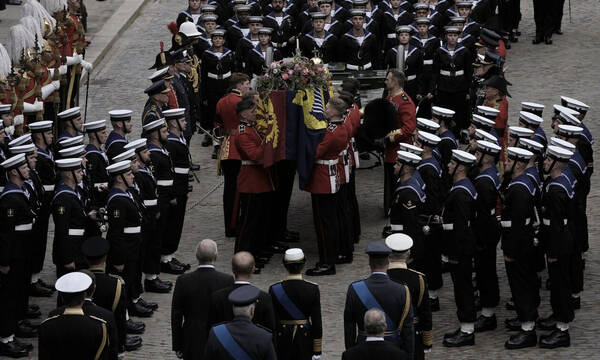 Live blog: Η κηδεία της Βασίλισσας Ελισάβετ - Τέλος εποχής για τη Βρετανία