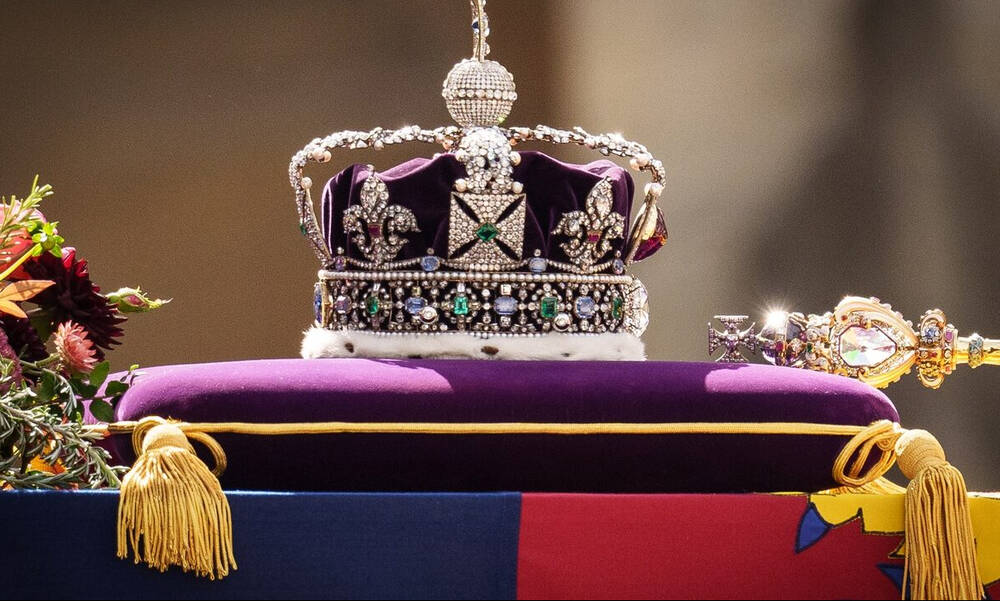 Κηδεία Ελισσάβετ: Στο πάνθεον της ιστορίας η Βασίλισσα - 4 δισ. τηλεθεατές παρακολούθησαν την τελετή