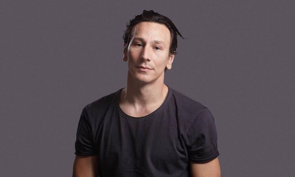 Μιχάλης Σαράντης: Οι πρώτες φωτογραφίες από το μαιευτήριο μας έκαναν να «λιώσουμε»