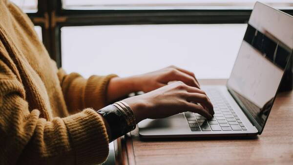 ΔΥΠΑ: Μέχρι πότε μπορούν να υποβάλουν τις αιτήσεις τους άνεργοι άνω των 30 ετών για 300 θέσεις