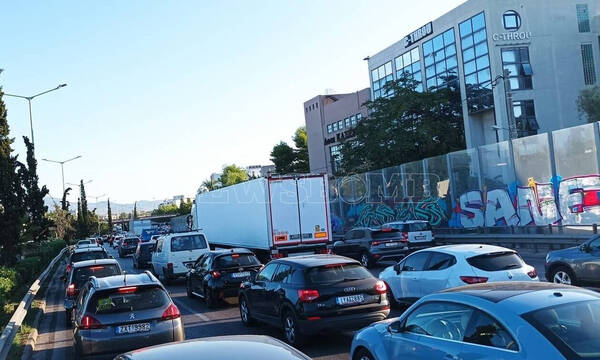 Κίνηση: Δευτέρα… υπομονής! Καθυστερήσεις στον Κηφισό - Πού αλλού υπάρχουν προβλήματα