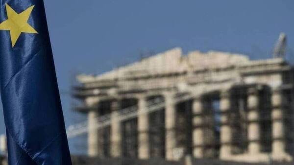 Στο 5% εκτοξεύθηκε η απόδοση του ελληνικού δεκαετούς ομολόγου