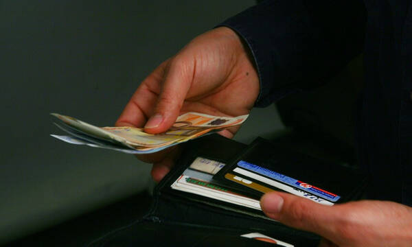 ΕΛΣΤΑΤ: Το 80% του εισοδήματος των φτωχών νοικοκυριών πηγαίνει σε ενοίκιο και τρόφιμα