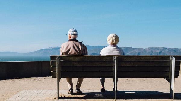 Συντάξεις: Πώς θα εξασφαλίσουν μεγαλύτερες αποδοχές μισθωτοί και ελεύθεροι επαγγελματίες