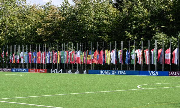 Τραγωδία στην Ινδονησία: Μεσίστιες οι σημαίες στη FIFA – Το μήνυμα του Τζιάνι Ινφαντίνο 