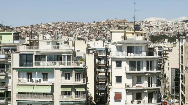 Για ποιους «ξεκλειδώνει» η μεταβίβαση ακινήτων χωρίς υποχρέωση ασφαλιστικής ενημερότητας