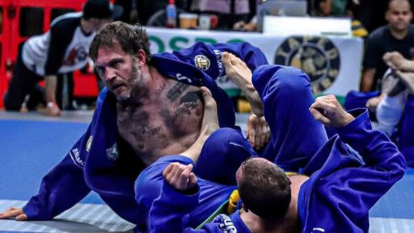 Πώς ο Tom Hardy έκανε trend το βραζιλιάνικο Jiu Jitsu;