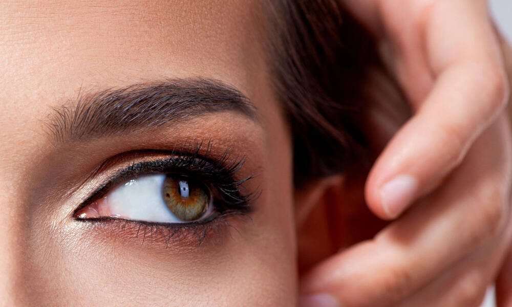 Μακιγιάζ ματιών: Οι 6 βλαβερές συνήθειες που μπορούν να οδηγήσουν μέχρι και σε απώλεια όρασης