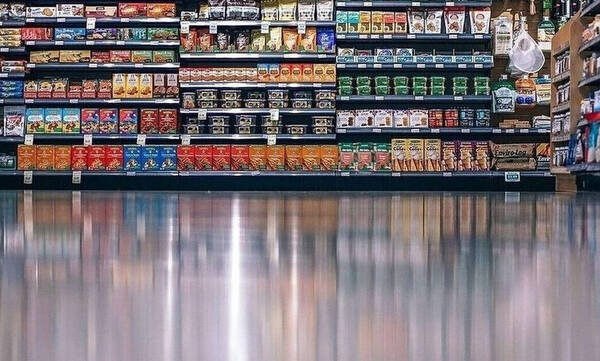 Αύξηση 32% στις τιμές εισαγωγών – Επιμένει ο πληθωρισμός