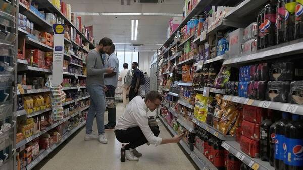 «Καλάθι νοικοκυριού»: Σε ισχύ από τα τέλη του μήνα - Όσα πρέπει να γνωρίζετε