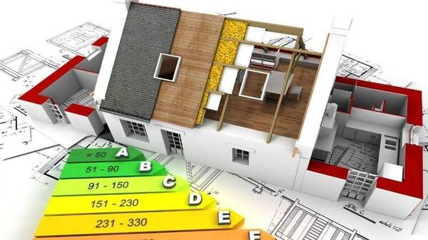 Φωτοβολταϊκά στις στέγες: Έρχεται επιδότηση 60% και δύο νέα προγράμματα